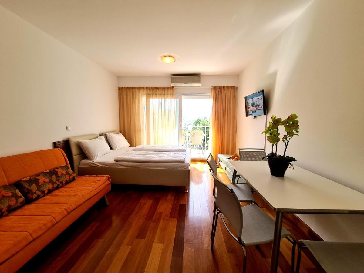 Apartments Veronika Makarska Eksteriør bilde
